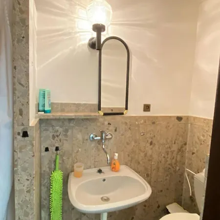 Alex-asie-eu בית הארחה *